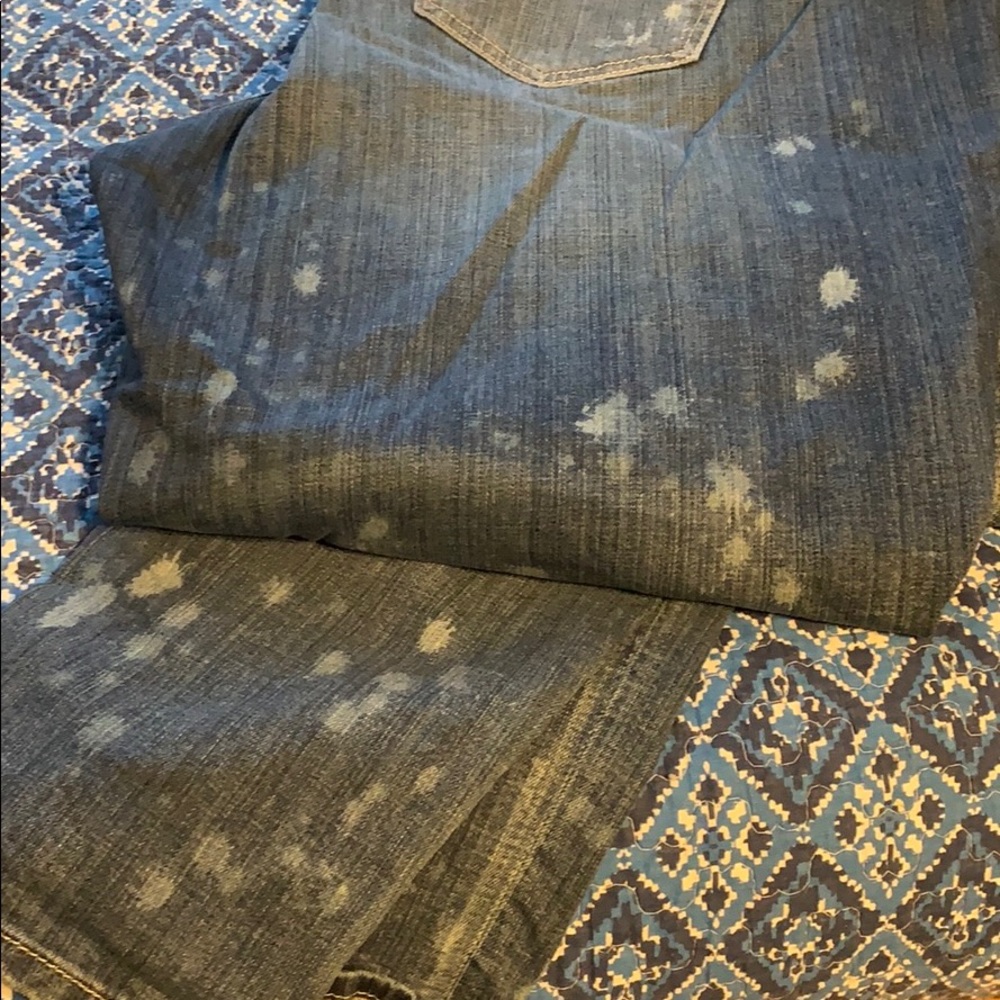 Barely-worn! The MOST-COMFORTABLE Boyfriend Jeans!